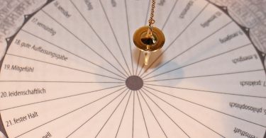 Comment utiliser un pendule divinatoire