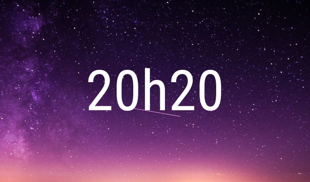 Hora espejo 20:20 en cifras blancas sobre un cielo estrellado violeta